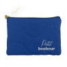 Pochette matelassée brodée bleu “petit bonheur”