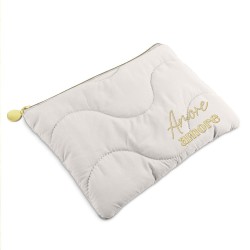 Pochette matelassée brodée gris “amore amore”
