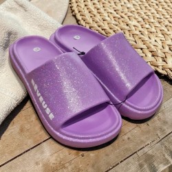 claquettes rêveuse violet