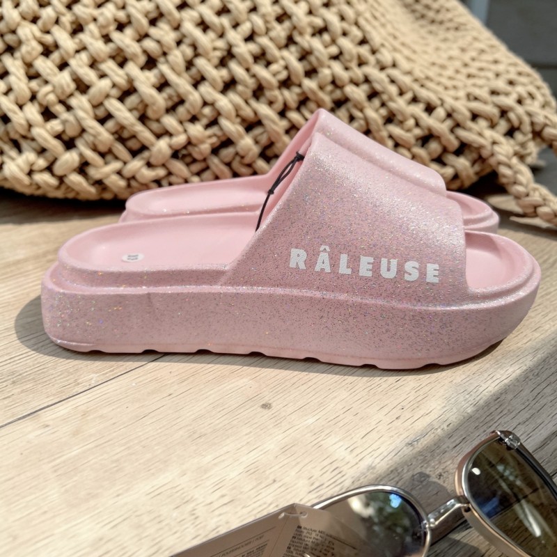 claquettes message râleuse